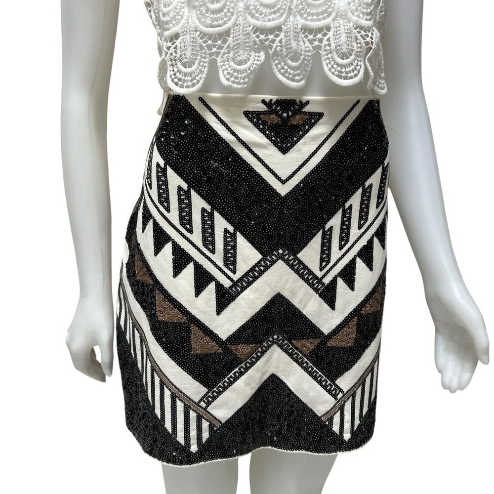 Express Sequin Mini Skirt Black White Aztec Tribal Print Art Deco Size Large - Picture 5 of 16